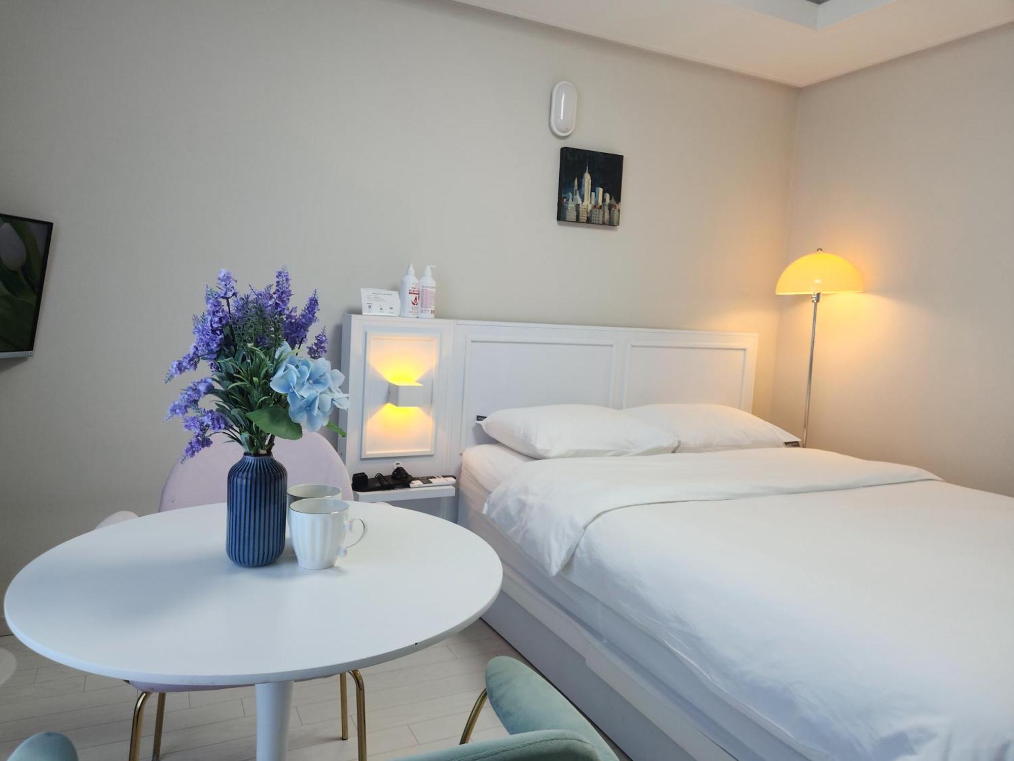 Daegu Star B&B Dsr Hotel Lily Guestroom Cameră foto